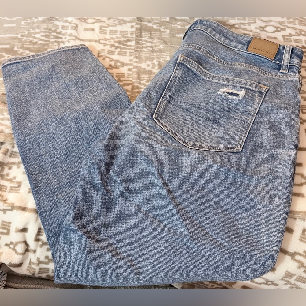 American Eagle Outfitters Highest Mom Jeans Denim Jeans - Picture 2 of 8